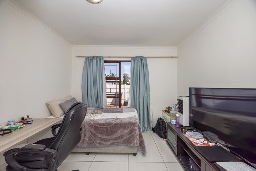 2 Bedroom Property for Sale in Table View Western Cape